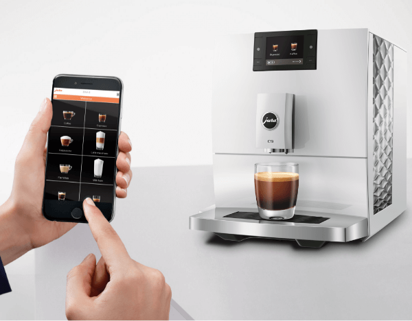 Ekspres do kawy Jura, aplikacja na smartfonie do zarządzania ekspresem